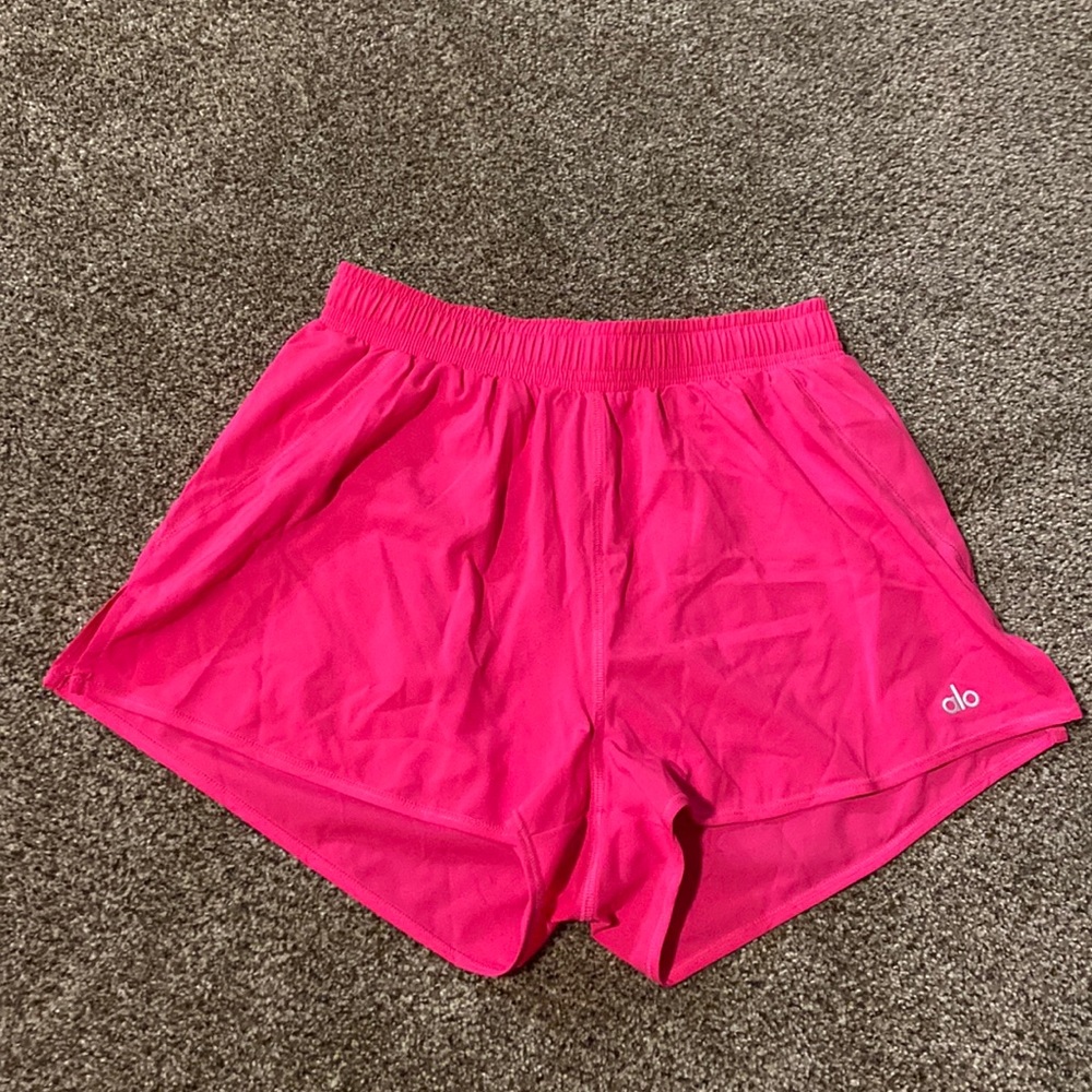 Alo Yoga Stride Shorts Neon Pink XS